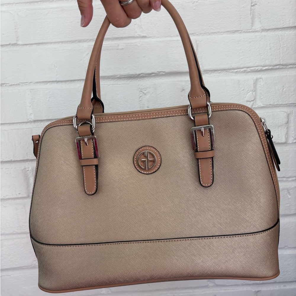 👜Gianni Bernini Saffiano Dome Satchel🫶